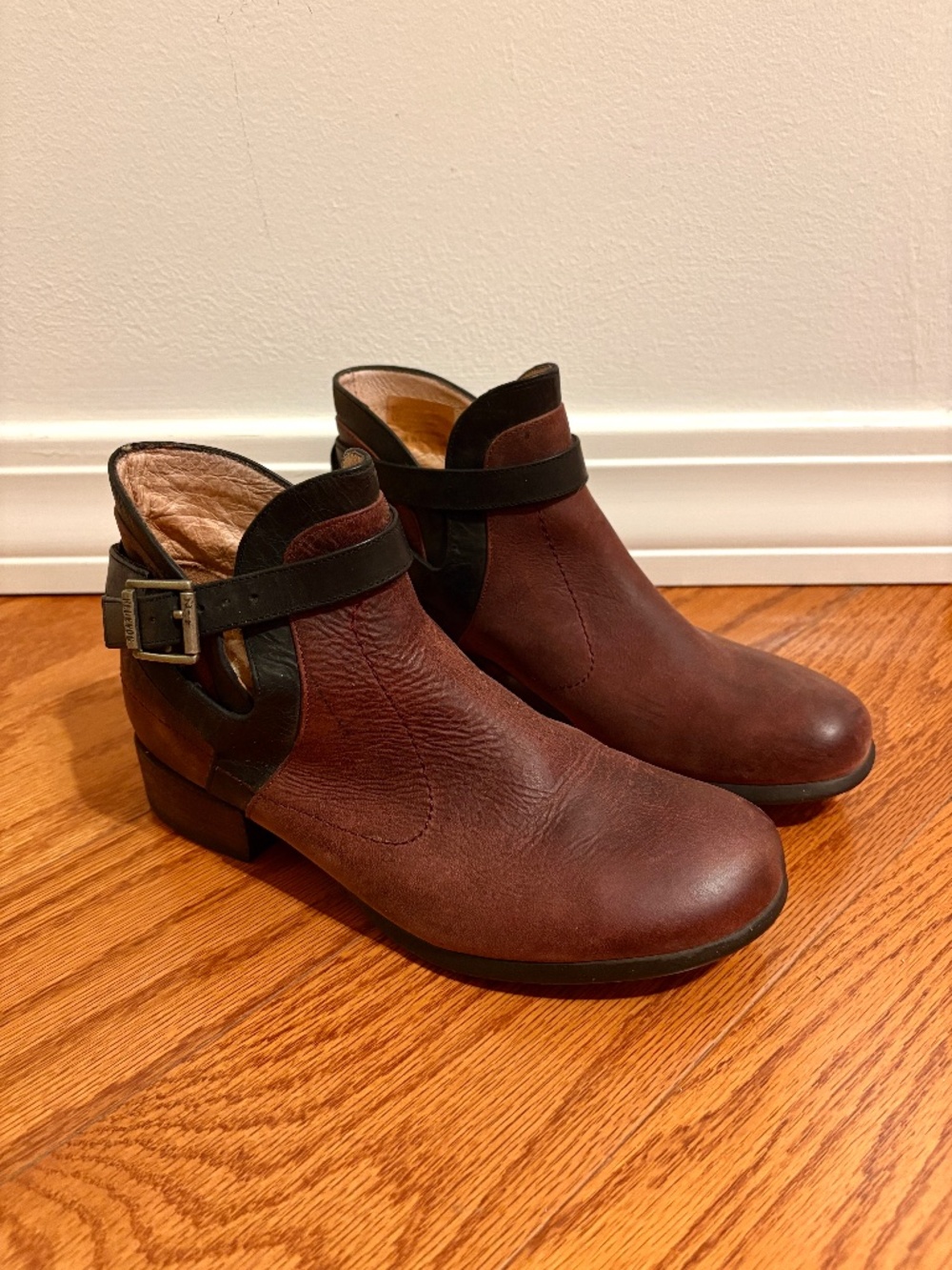 John Fluevog Brigid Brown Leather Moto Ankle Boots Women’s 7
